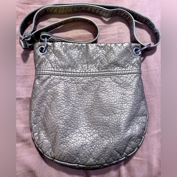 Vintage Bueno Bronze Metallic Purse Handbag w/ Adjustable Shoulder Strap - Picture 4 of 9